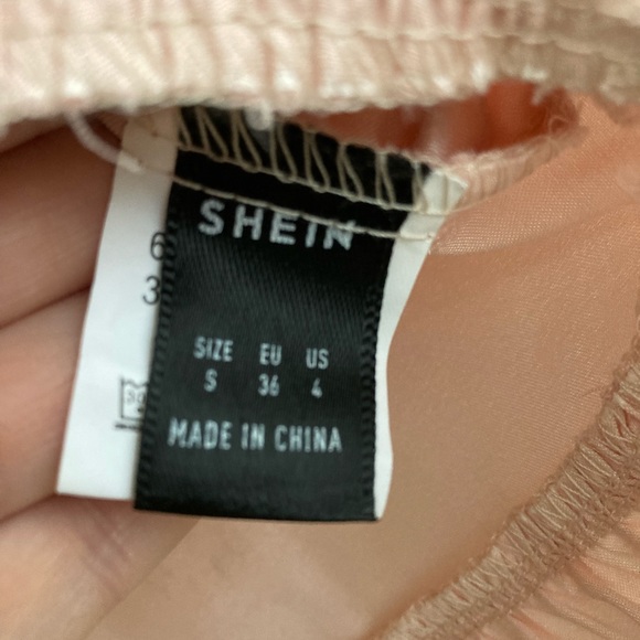 SHEIN blush pink crop satin blouse S - Picture 4 of 6